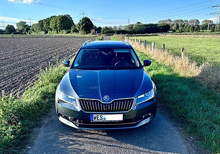 Skoda Superb 2.0 TDI SCR 140kW DSG Style Combi Style