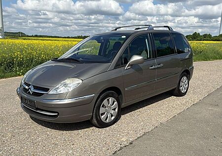 Citroën C8 HDi/6 Sitze/Navi/Zahnriemen Neu /TÜV NEU