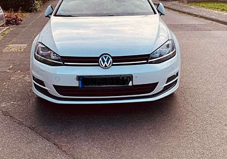 VW Golf Volkswagen 1.2 TSI BMT Trendline Trendline