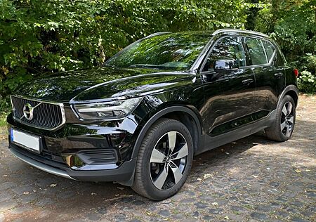 Volvo XC 40 XC40 D3 Momentum CarPlay Leder Zahnriemen NEU