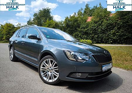 Skoda Superb Combi Elegance 4x4 Voll Ausstattung
