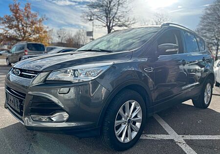 Ford Kuga Titanium*4x4*Leder*Pano*