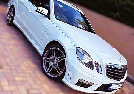 Mercedes-Benz E 63 AMG E 63 T AMG - Drivers Package - MB Scheckheft