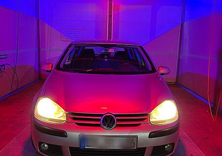 VW Golf Volkswagen 5 | Gepflegt & Sparsam | 1.4 Benziner