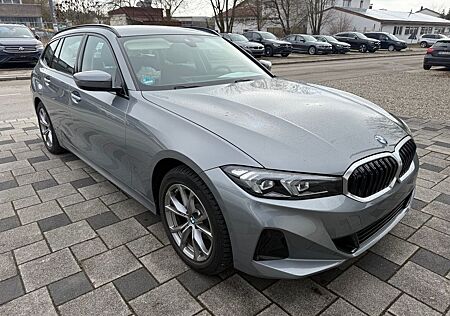 BMW 320d xDrive Touring Aut Navi LED Live Cockpit