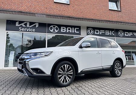 Mitsubishi Outlander Diamant Edition 2WD-Automatik-Navi-Sit