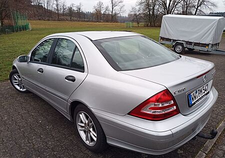 Mercedes-Benz C 180 Kompressor CLASSIC Automatik / AHK