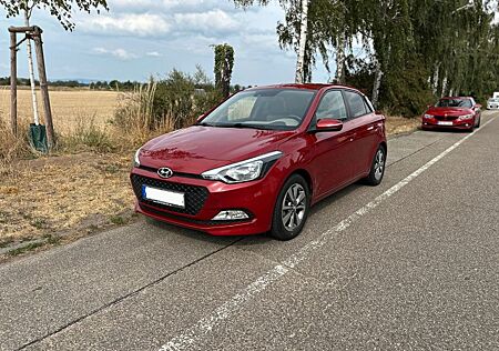 Hyundai i20 1.4 YES!/Sondermodell/SHZ/PDC/6-Gang/Tempo