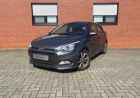 Hyundai i20 1.4 YES! Klima Bluetooth Tempomat Alufelgen