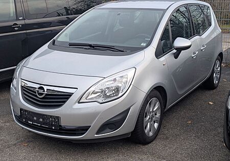 Opel Meriva von Opa, Scheckheft gepflegt, TÜV neu