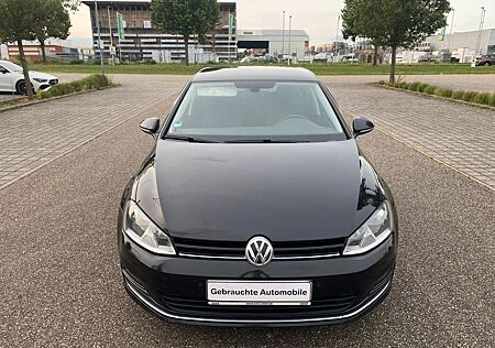 VW Golf Volkswagen VII 2.0TDI DSG Allstar,Navi,PDC.