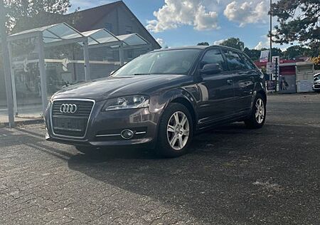 Audi A3 Sportback 1.6 TDI Attraction