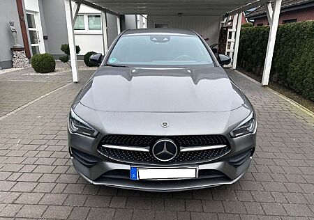 Mercedes-Benz CLA 200 Shooting Brake CLA Shooting Brake AMG Line wie neu