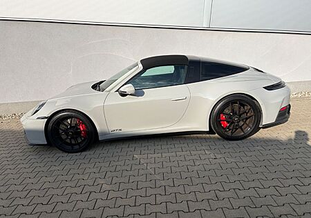 Porsche 992 GTS4 Targa Sitzklima/Lifting/Bose/Parksystem