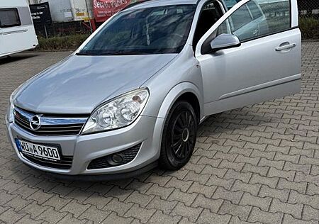 Opel Astra Caravan 1.8 ECOTEC - HU neu
