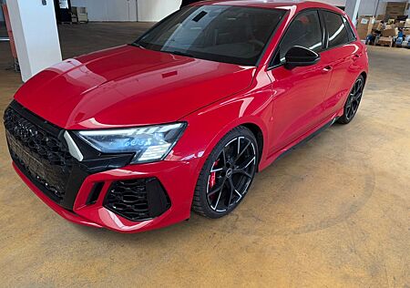 Audi RS3 2.5 TFSI S tronic quattro Sportback Ceramik
