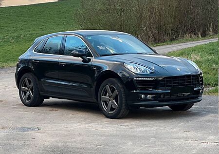 Porsche Macan S Diesel Modelljahr 2017 1. HAND TÜV NEU
