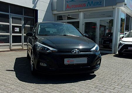 Hyundai i20 blue Trend