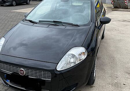 Fiat Grande Punto Punto 199 1.4 Benzin Unfallfrei VB