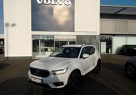 Volvo XC 40 T2 Momentum Pro 2WD