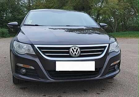 VW Passat CC Volkswagen 2.0 TDI Blue Motion - Guter Zustand.