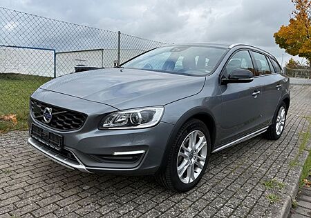 Volvo V60 Cross Country Summum D4/Leder/Kamera/SHD/Alu