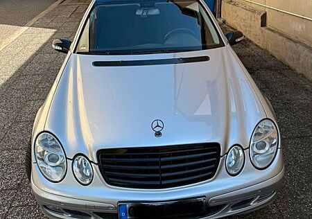 Mercedes-Benz E 240 4MATIC CLASSIC Classic