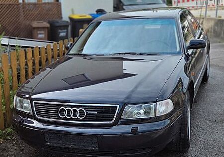 Audi A8 3.7 Quattro Tiptronic, Leder, Sitzheizung