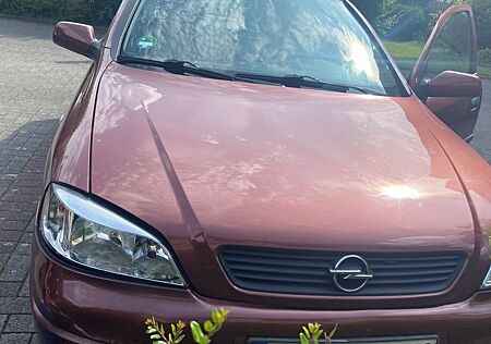 Opel Astra 1.6 Automatik - gut gepflegt