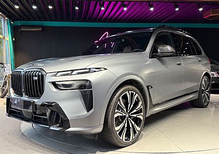 BMW X7 M60i *HUD*SKY*PANO*KEY*SOFT*DIS*MASSA*23ZOLL*