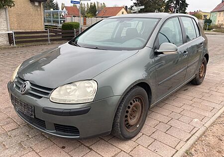 VW Golf Volkswagen V 1,6 Benzin Lim. Comfortline