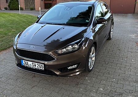 Ford Focus 1,5 EcoBoost - scheckheftgepflegt