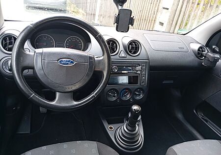 Ford Fiesta 1,4 16V Blues Blues