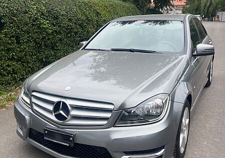 Mercedes-Benz C 250 AVANTGARDE Autom. AVANTGARDE AMG PAKET