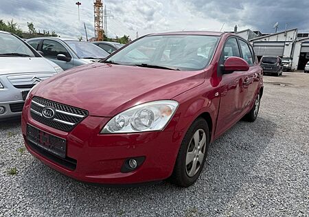 Kia Cee'd Ceed 1.4*KLIMA*PDC*SZH*TÜV 02/2027
