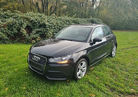 Audi A1 1.2 TFSI Attraction Sportback Attraction