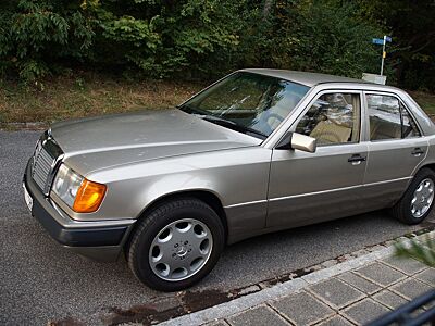 Mercedes-Benz 230 E , W 124 Mit H-Zulassung