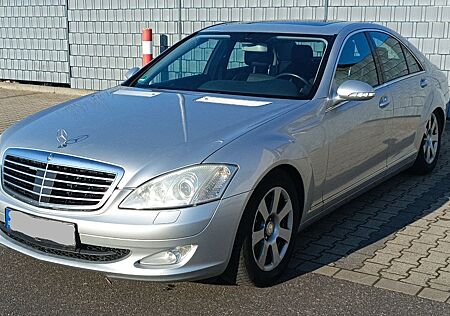 Mercedes-Benz S 320 CDI -