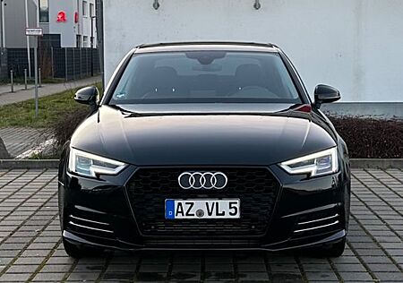 Audi A4 2.0 TFSI ultra - Alcantara LED Carplay