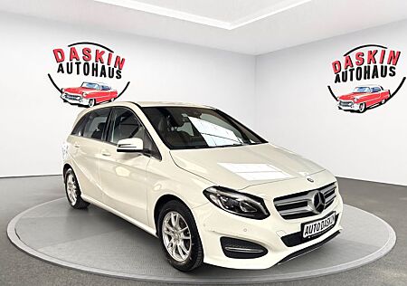 Mercedes-Benz B 180 1.HAND/SCHECKHEFT MERCEDES/NAVI/KAMERA