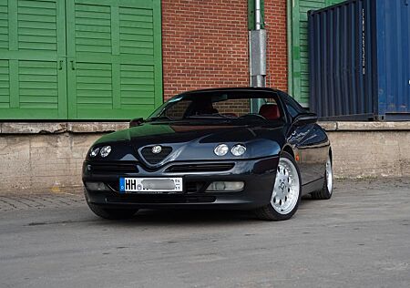 Alfa Romeo GTV 2.0 Twin Spark 16V (916) - Zender Milano 17"
