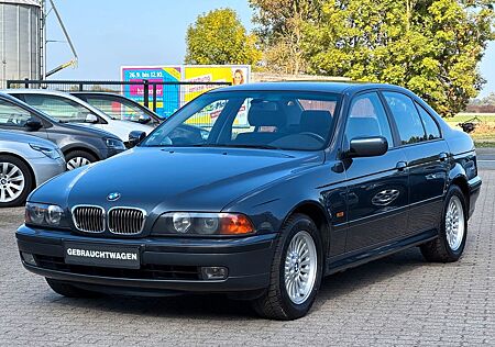 BMW 535i E39 aus 2.Hand Xenon PDC Klimaautomatik