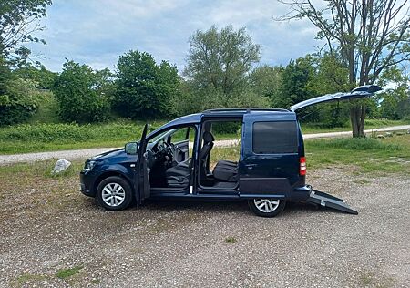 VW Caddy Volkswagen TSI Trendline Behindertengerechte-Rampe