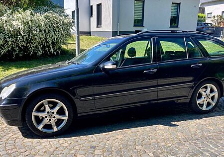 Mercedes-Benz C 200 KOMPRESSOR T ELEGANCE Elegance