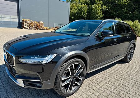 Volvo V90 Cross Country 2.0 200PS D4 Pro AWD 44935