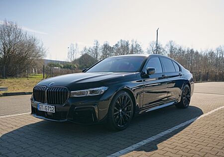 BMW 750i xDrive -