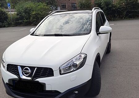 Nissan Qashqai 2.0 dCi DPF ALL-MODE 4x4 Tekna Autom...