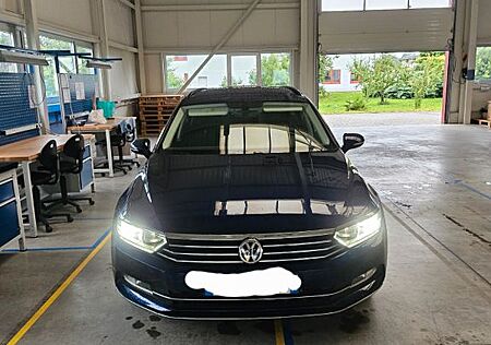 VW Passat Variant Volkswagen 2.0 TDI SCR DSG Comfortline V...