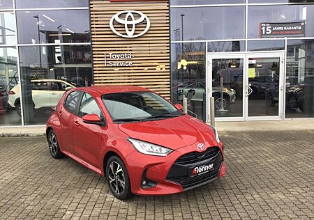 Toyota Yaris Hybrid 116 1.5 VVT-i Teamplayer