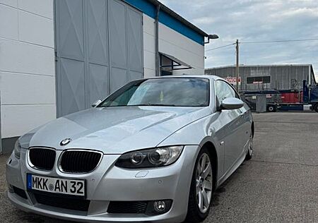 BMW 320i Cabrio -